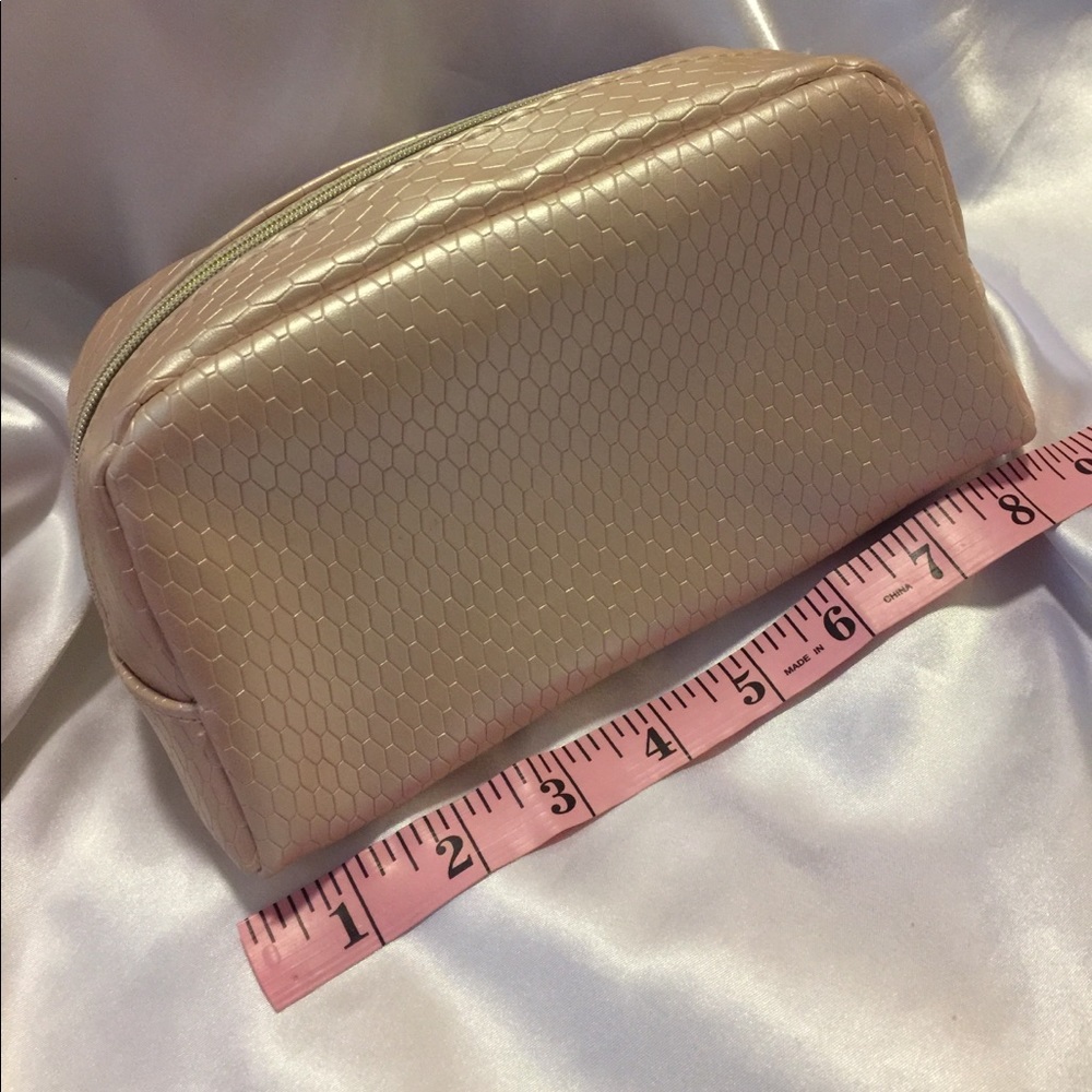 🦋NWT BVLGARI Snake Embossed Cosmetic Bag